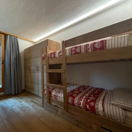 San Sicario-Bilocale Ristrutturato-Vista Alpi-Vicino Piste, Centro-Wi-Fi, Parcheggio Apartman